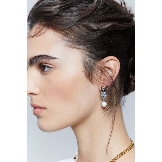 Brinco Medio Perolas Lacos Prata Boho
